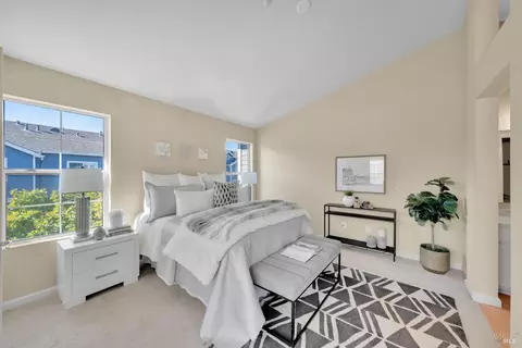 Bedroom - 498 E St, Benicia, CA 94510 photo 1 of 6