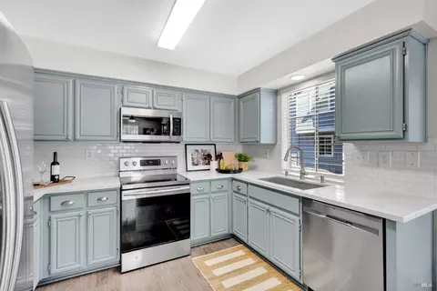 Kitchen - 498 E St, Benicia, CA 94510 photo 1 of 3