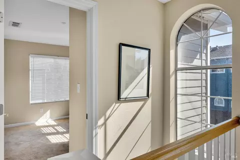 Entry Way - 498 E St, Benicia, CA 94510 photo 2 of 2