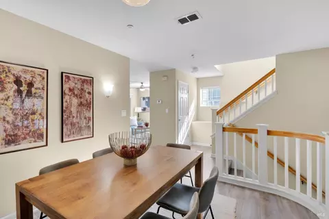 Dining - 498 E St, Benicia, CA 94510 photo 1 of 4