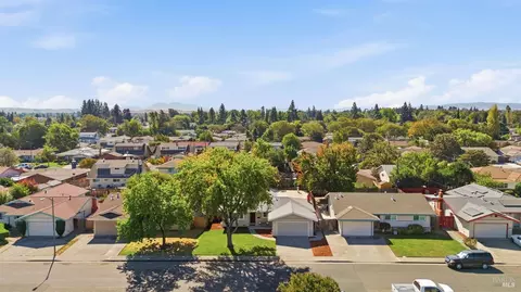 View/Area - 249 Jasmine St, Fairfield, CA 94533 photo 7 of 8