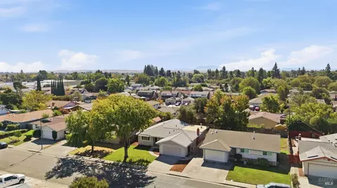 View/Area - 249 Jasmine St, Fairfield, CA 94533 photo 5 of 8