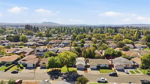 View/Area - 249 Jasmine St, Fairfield, CA 94533 photo 6 of 8
