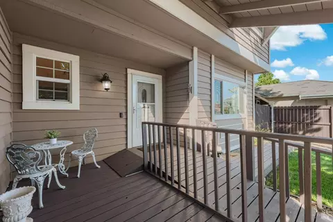 Exterior - 416 Limerick Way, Vacaville, CA 95688 photo 6 of 11