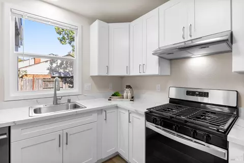 Kitchen - 734 Illinois St, Vallejo, CA 94590 photo 2 of 3