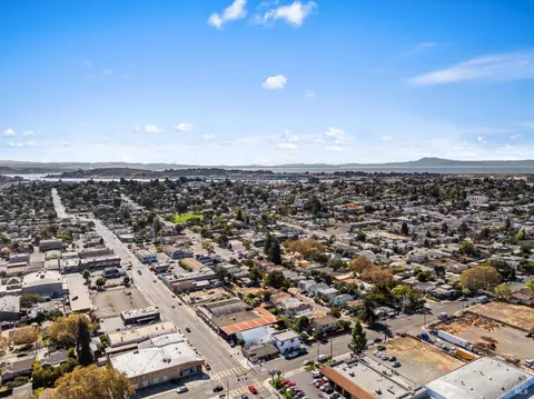 View/Area - 734 Illinois St, Vallejo, CA 94590 photo 9 of 9