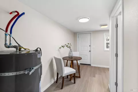 Entry Way - 734 Illinois St, Vallejo, CA 94590 photo 7 of 10