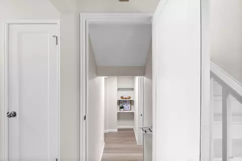 Entry Way - 734 Illinois St, Vallejo, CA 94590 photo 6 of 10