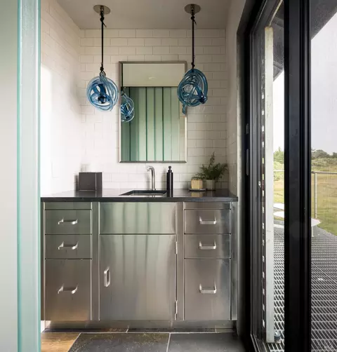 Bath - 509 Smith Brothers Rd, Bodega Bay, CA 94923 photo 1 of 3