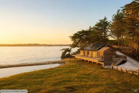 509 Smith Brothers Rd, Bodega Bay, CA 94923