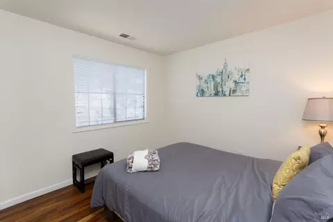 Bedroom - 141 Theodor Ln, Sonoma, CA 95476 photo 2 of 3