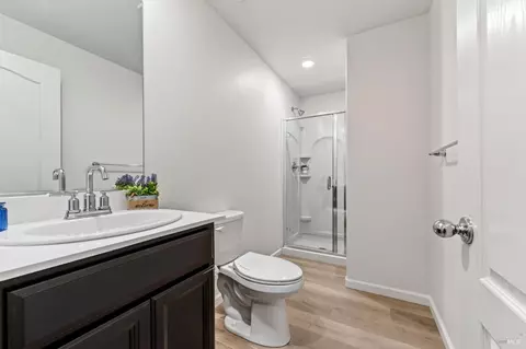 Bath - 2351 Hanson Dr, Fairfield, CA 94533 photo 1 of 1