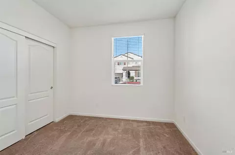 Bedroom - 2351 Hanson Dr, Fairfield, CA 94533 photo 11 of 12