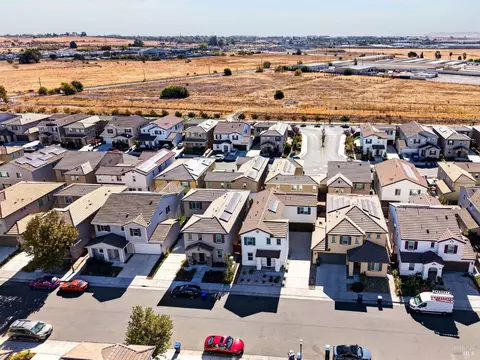 View/Area - 2351 Hanson Dr, Fairfield, CA 94533 photo 3 of 4