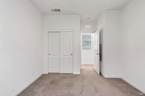 Bedroom - 2351 Hanson Dr, Fairfield, CA 94533 photo 7 of 12