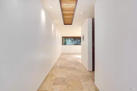 Entry Way - 3003 Castle Rd, Sonoma, CA 95476 photo 6 of 10