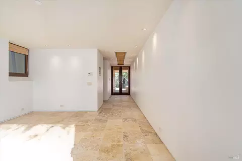 Entry Way - 3003 Castle Rd, Sonoma, CA 95476 photo 7 of 10