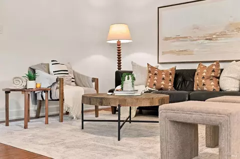 Living - 858 Brentwood Ave, Vallejo, CA 94591 photo 1 of 3