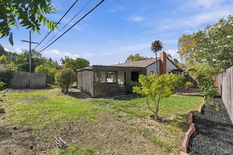 Exterior - 858 Brentwood Ave, Vallejo, CA 94591 photo 6 of 10