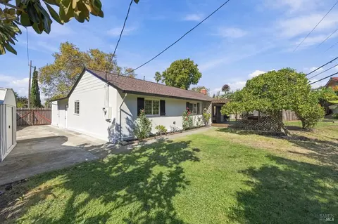 Exterior - 858 Brentwood Ave, Vallejo, CA 94591 photo 3 of 10