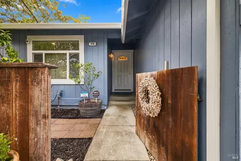 436 Tanglewood Ct, Santa Rosa, CA 95409
