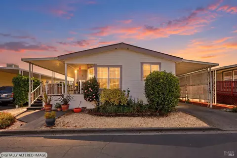 153 Stratford Way, Santa Rosa, CA 95401
