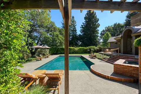 Exterior - 1680 High School Rd, Sebastopol, CA 95472 photo 12 of 22
