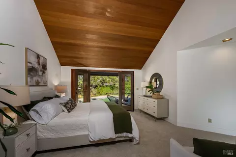 Bedroom - 1680 High School Rd, Sebastopol, CA 95472 photo 2 of 4