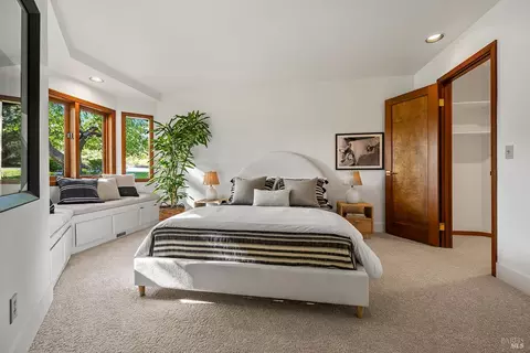 Bedroom - 1680 High School Rd, Sebastopol, CA 95472 photo 3 of 4