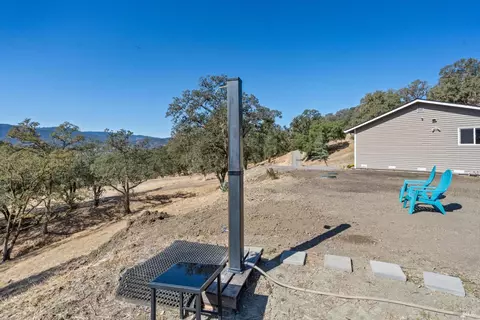 Exterior - 2441 Redemeyer Rd, Ukiah, CA 95482 photo 6 of 13