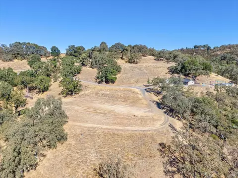 View/Area - 2441 Redemeyer Rd, Ukiah, CA 95482 photo 3 of 7