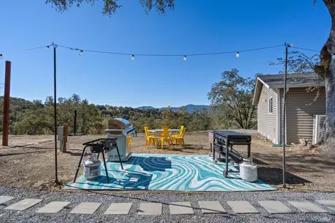 Exterior - 2441 Redemeyer Rd, Ukiah, CA 95482 photo 5 of 13