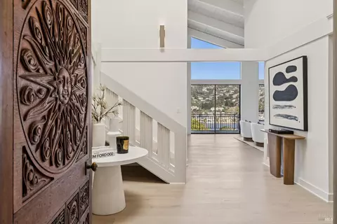 14 Buckeye Rd, Belvedere, CA 94920