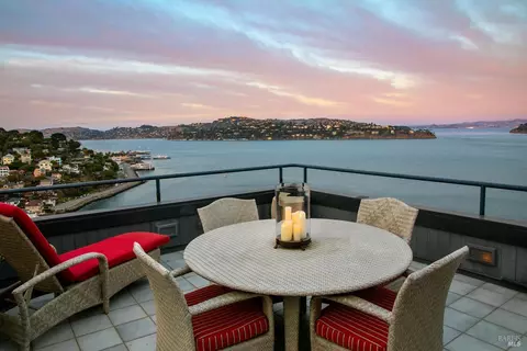 View/Area - 31 Edwards Ave, Sausalito, CA 94965 photo 6 of 12