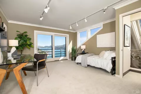 Bedroom - 31 Edwards Ave, Sausalito, CA 94965 photo 3 of 5