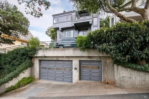 Exterior - 31 Edwards Ave, Sausalito, CA 94965 photo 2 of 3