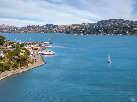 View/Area - 31 Edwards Ave, Sausalito, CA 94965 photo 3 of 12