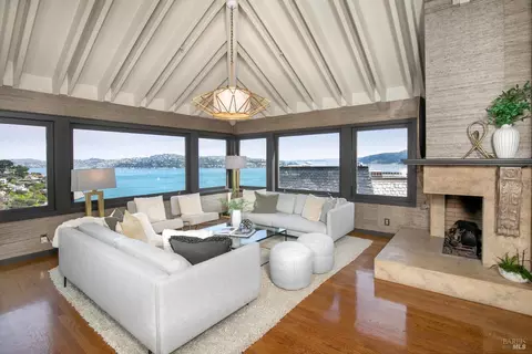 Living - 31 Edwards Ave, Sausalito, CA 94965 photo 2 of 8