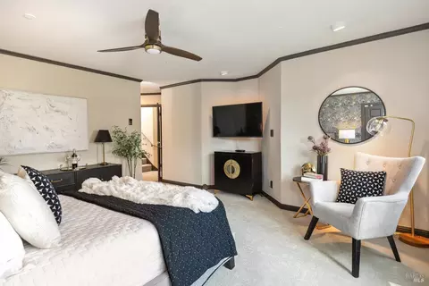 Bedroom - 31 Edwards Ave, Sausalito, CA 94965 photo 2 of 5