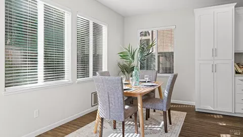 Dining - 270 Heritage Ln, Dixon, CA 95620 photo 1 of 2