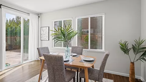 Dining - 270 Heritage Ln, Dixon, CA 95620 photo 2 of 2
