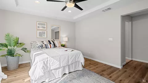 Bedroom - 270 Heritage Ln, Dixon, CA 95620 photo 7 of 7