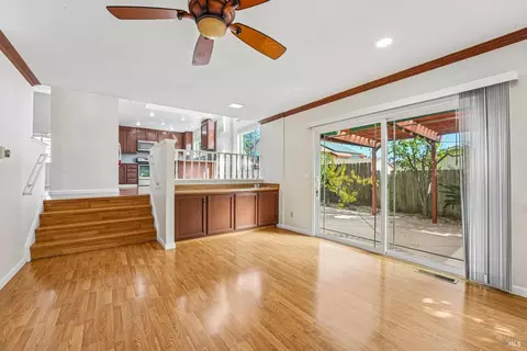 Living - 3018 Pinyon Ct, Fairfield, CA 94533 photo 9 of 12