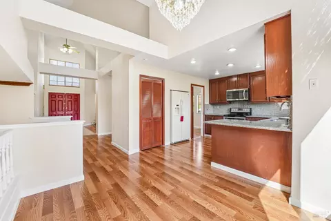 Entry Way - 3018 Pinyon Ct, Fairfield, CA 94533 photo 2 of 6