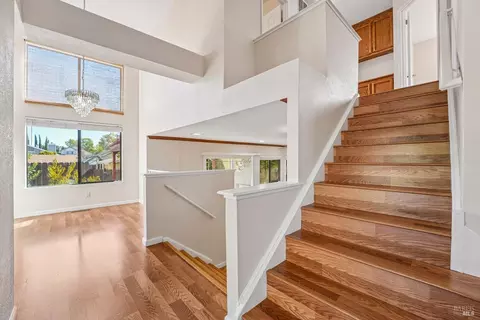 Entry Way - 3018 Pinyon Ct, Fairfield, CA 94533 photo 4 of 6