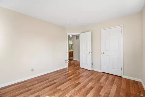 Bedroom - 3018 Pinyon Ct, Fairfield, CA 94533 photo 6 of 9