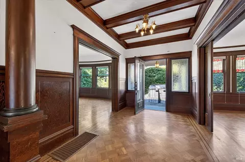 Entry Way - 635-637 Georgia St, Vallejo, CA 94590 photo 1 of 4
