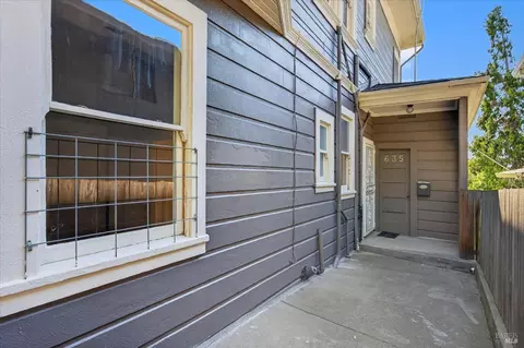 Exterior - 635-637 Georgia St, Vallejo, CA 94590 photo 7 of 11