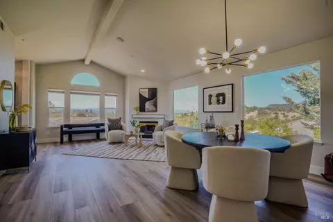 Dining - 106 Quarry Dr, Napa, CA 94559 photo 1 of 4
