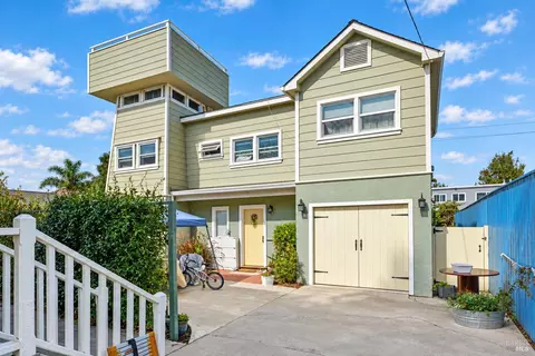 Exterior - 553 Pacific Ave, Alameda, CA 94501 photo 3 of 4